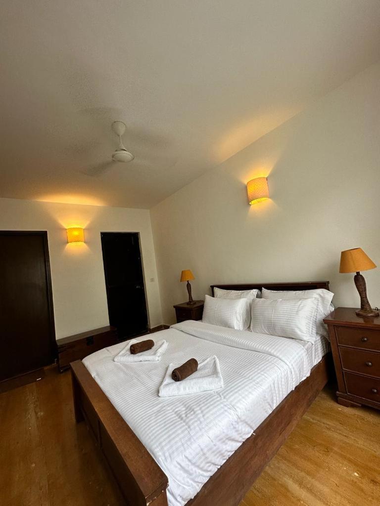 Villa M - Jia 4 Candolim Goa 3Bhk, Pool Facing, Near Beach, Free Breakfast, Free Wifi And Prime Location Aguada Екстериор снимка