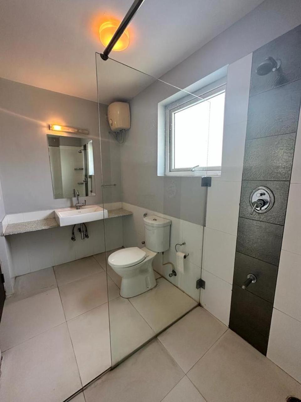 Villa M - Jia 4 Candolim Goa 3Bhk, Pool Facing, Near Beach, Free Breakfast, Free Wifi And Prime Location Aguada Екстериор снимка
